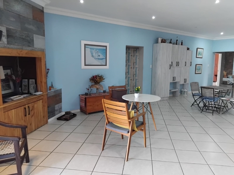 9 Bedroom Property for Sale in Country Club Western Cape